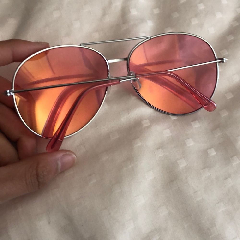 Two sunglasses - Picture 3 of 5